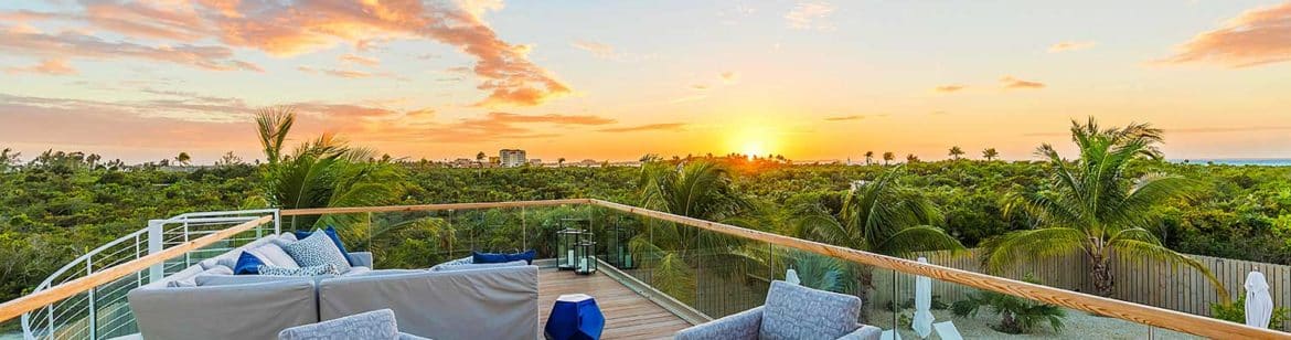 Aqueous Luxury Villa Rental