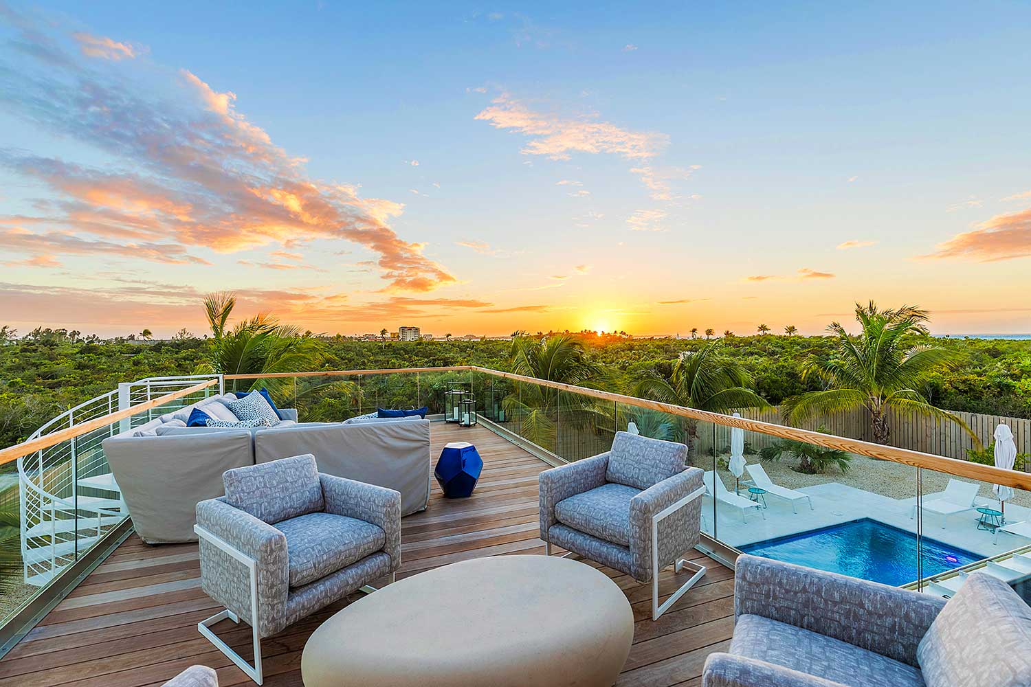 Aqueous Luxury Villa Rental